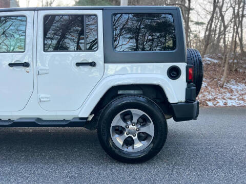2017 Jeep Wrangler Unlimited Sahara