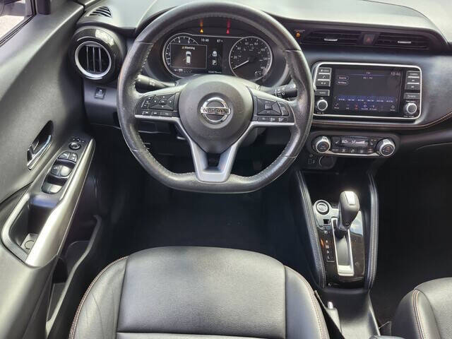 2019 Nissan Kicks SR