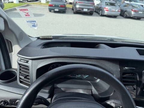 2023 Ford Transit 350 XLT