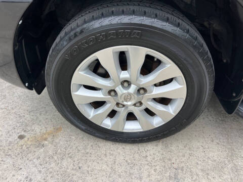 2013 Toyota Sequoia Platinum