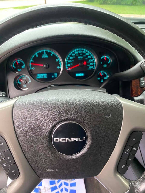 2012 GMC Yukon Denali