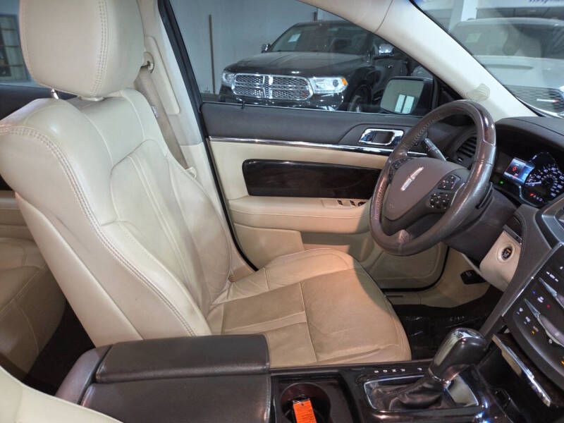 2015 Lincoln MKS