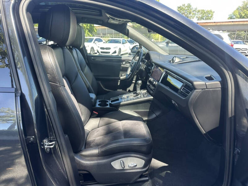 2020 Porsche Macan