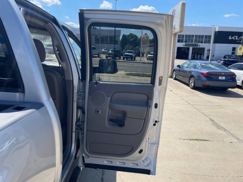 2005 Dodge Ram 2500 SLT