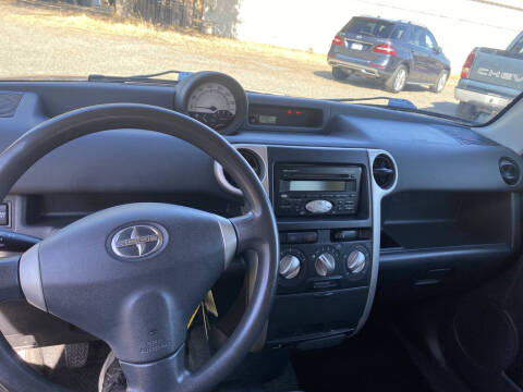 2004 Scion xB