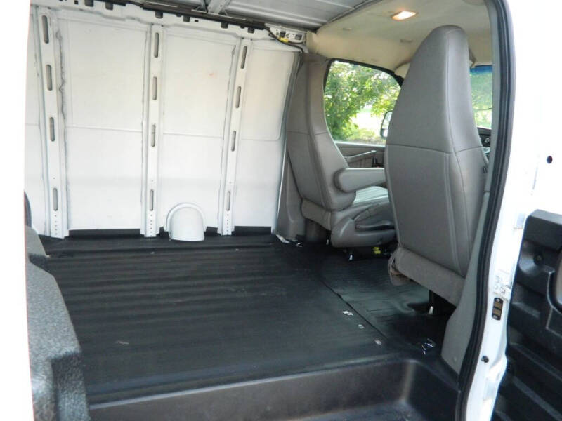 2017 GMC Savana 2500