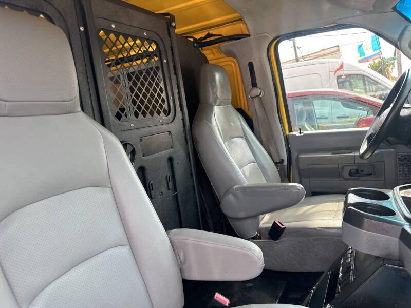 2012 Ford E-Series E-250