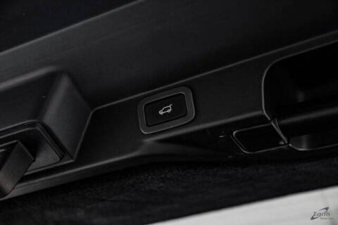 2020 Land Rover Range Rover Sport SVR