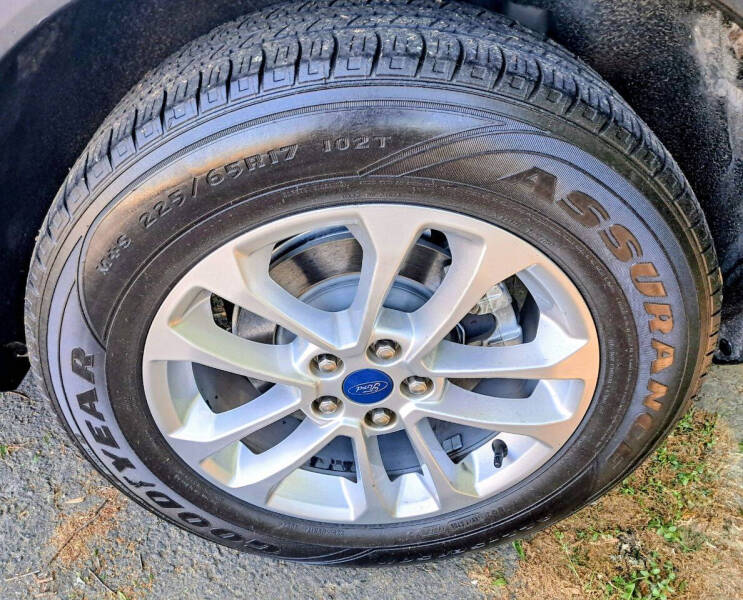 2021 Ford Escape SE