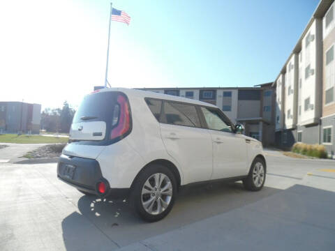 2015 Kia Soul +