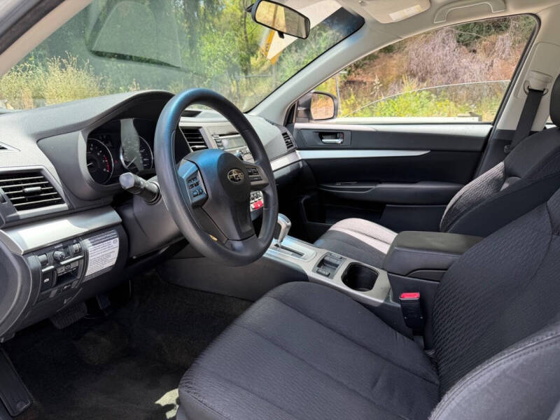 2012 Subaru Outback 2.5i