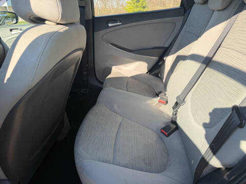 2016 Hyundai Accent SE