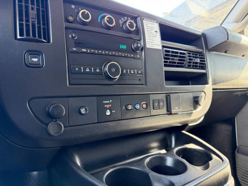2021 Chevrolet Express 2500
