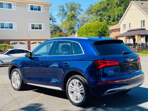 2018 Audi Q5 2.0T quattro Premium Plus