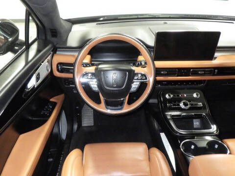 2023 Lincoln Nautilus Black Label