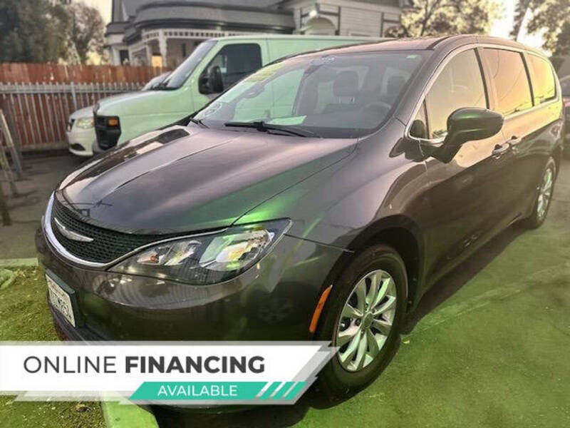 2017 Chrysler Pacifica Touring