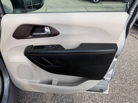 2018 Chrysler Pacifica LX
