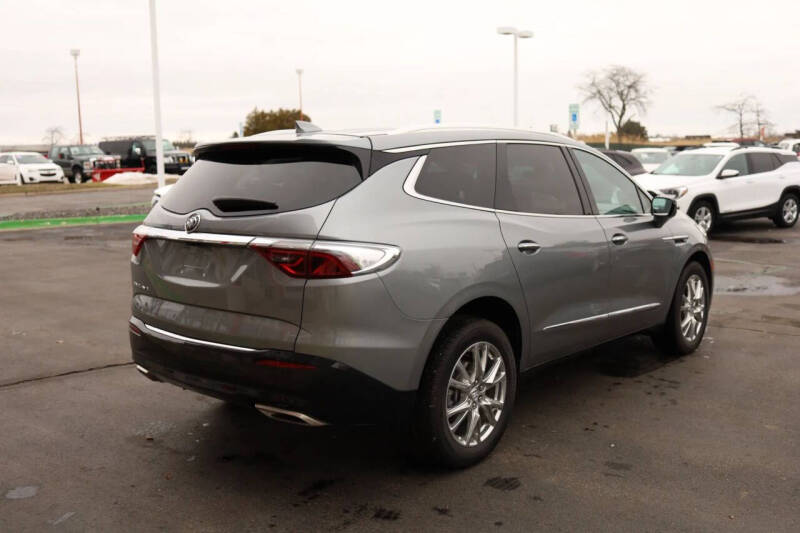 2024 Buick Enclave Essence