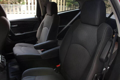 2017 Chevrolet Traverse LT