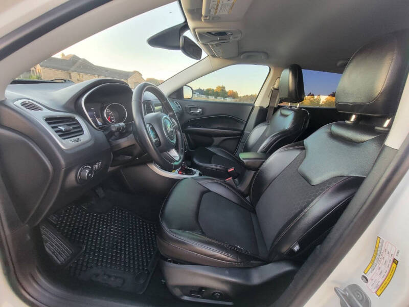 2019 Jeep Compass Latitude photo 7