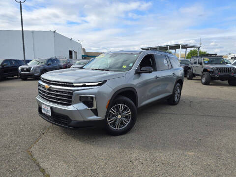 2024 Chevrolet Traverse LT