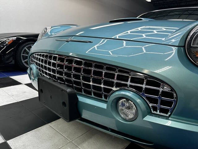 2002 Ford Thunderbird Deluxe