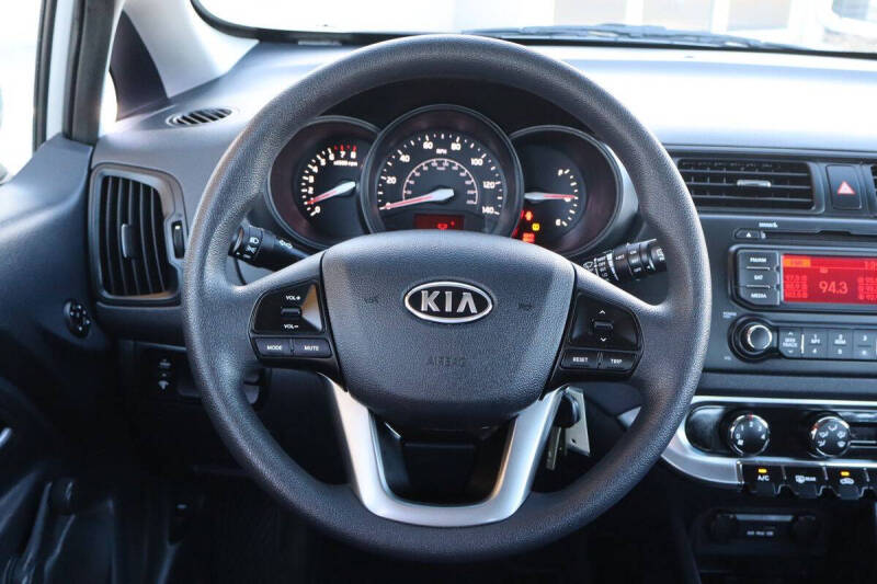 2012 Kia Rio 5-Door LX