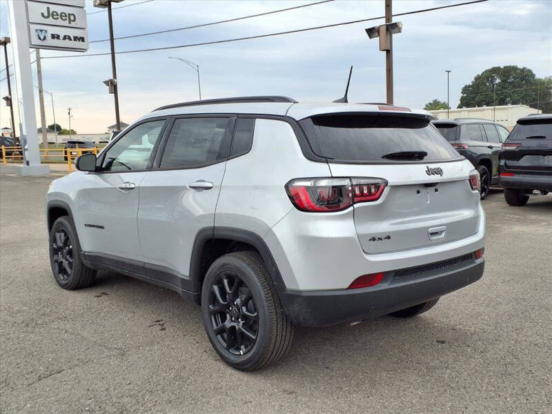 2026 Jeep Compass Latitude Altitude