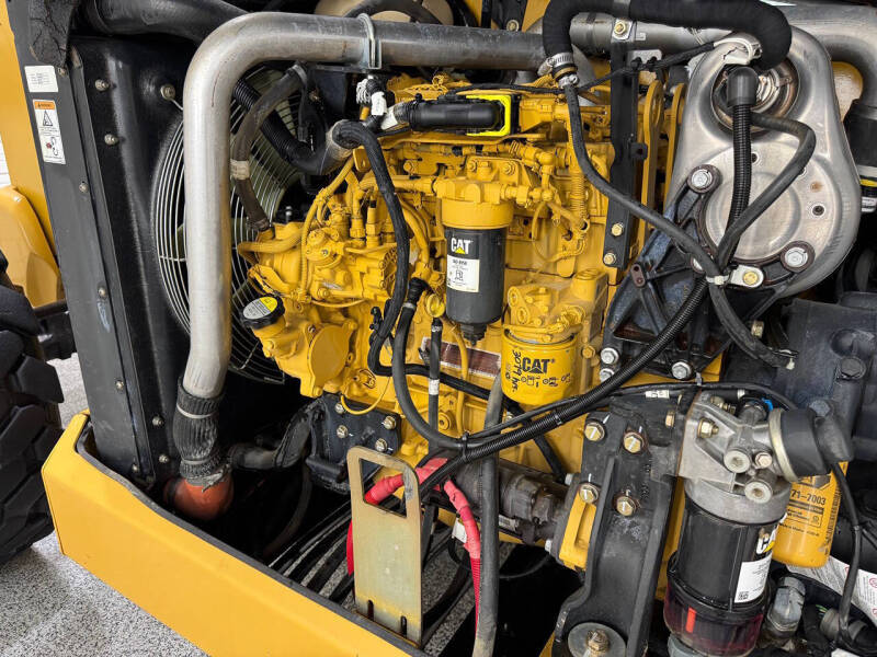 2016 Caterpillar TL642D