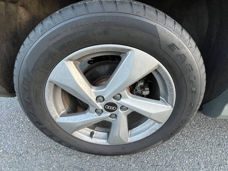 2021 Audi Q3 quattro Premium 40 TFSI