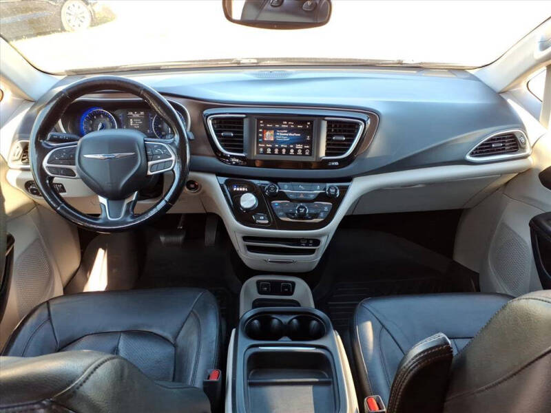 2019 Chrysler Pacifica Touring L