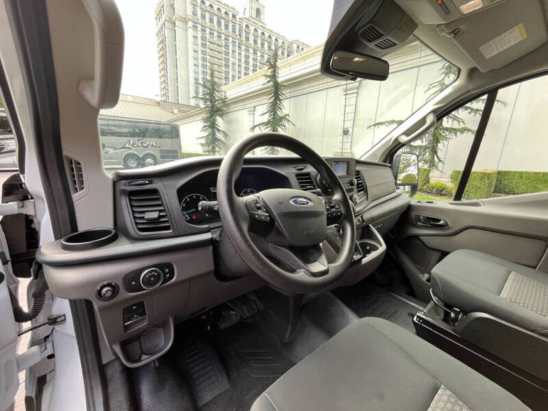 2025 Ford Transit