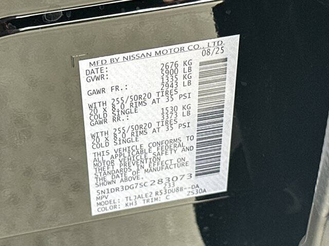 2025 Nissan Pathfinder Platinum