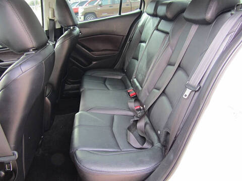 2018 Mazda MAZDA3 Touring