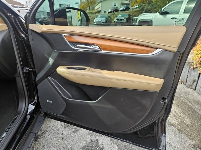 2017 Cadillac XT5 Platinum