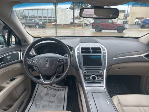 2018 Lincoln MKZ Select