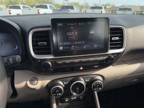 2025 Hyundai Venue SEL
