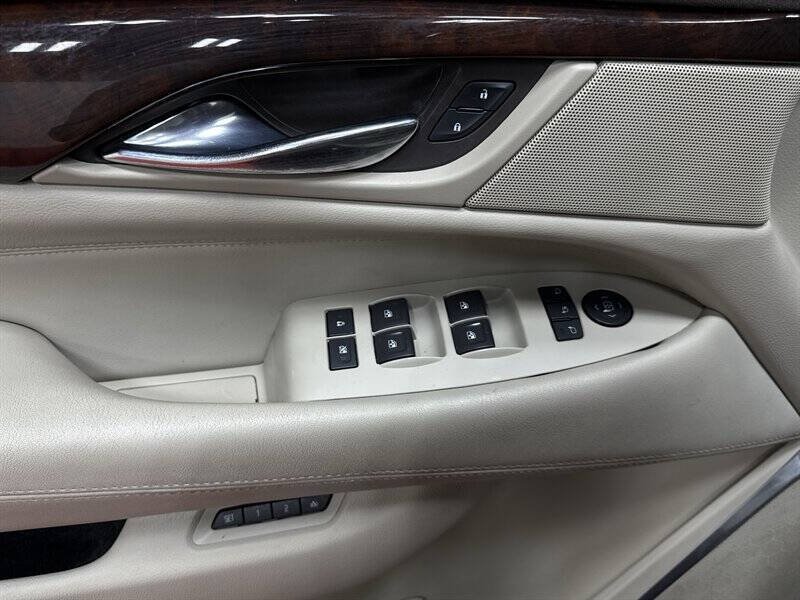 2016 Cadillac Escalade Luxury Collection