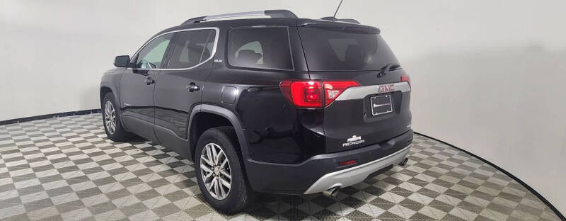 2017 GMC Acadia SLE-2