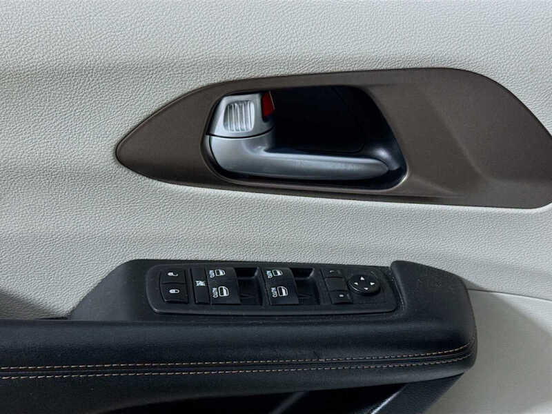 2018 Chrysler Pacifica Touring L Plus