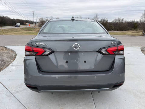 2021 Nissan Versa SV