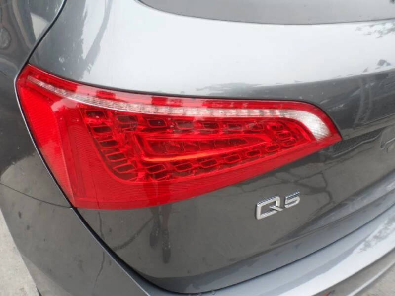 2012 Audi Q5 2.0T quattro Premium Plus