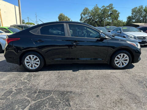 2019 Hyundai Accent SE