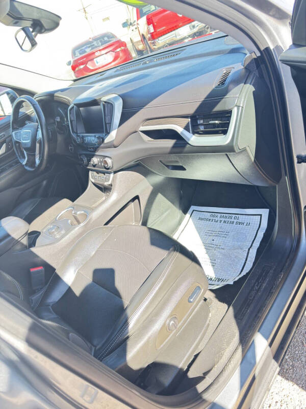 2023 GMC Terrain SLT