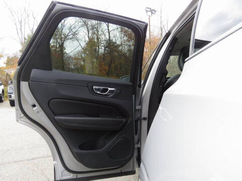 2023 Volvo XC60 B5 Core