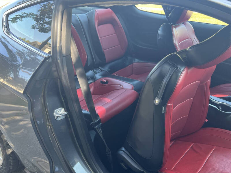 2020 Ford Mustang EcoBoost Premium