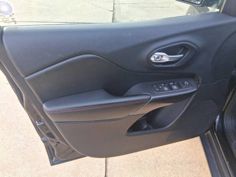 2016 Jeep Cherokee Trailhawk