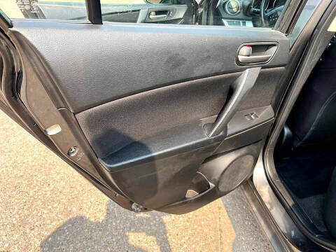 2013 Mazda MAZDA3 i Touring