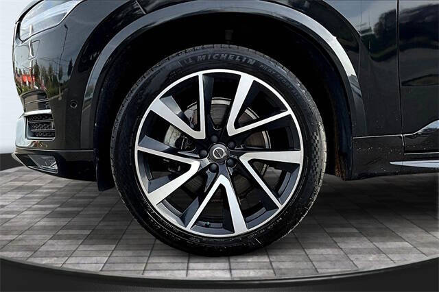 2019 Volvo XC90 T6 Momentum