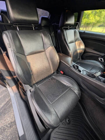 2015 Dodge Challenger SXT Plus